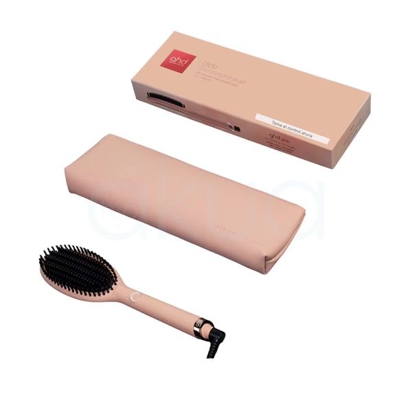 Cepillo ghd electrico alisador Glide Pink Collection Take Control Now el color predominante en la imagen es rosa empolvado (un tono suave y mate de rosa). Tanto el estuche como el cepillo alisador presentan este color, mientras que las cerdas del cepillo son de color negro y algunos detalles, como el anillo cerca de la base del mango, son metálicos en tono plateado.