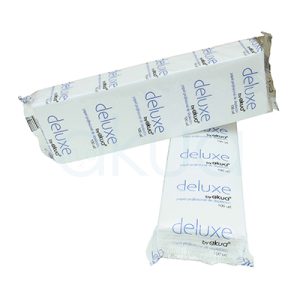 Papel depilar 200 Uni. DELUXE H2oAkua el empaque es rectangular, de color blanco con letras azules y plateadas, e indica que contiene 100 unidades de papel profesional de depilación H2o Akua