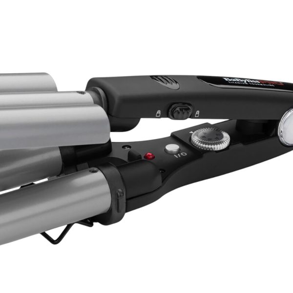 Tenacilla Babyliss Pro ondas BAB2269TTE con mando en color negro y tenacillas en color gris metalizado don detalles en negro H2o Akua
