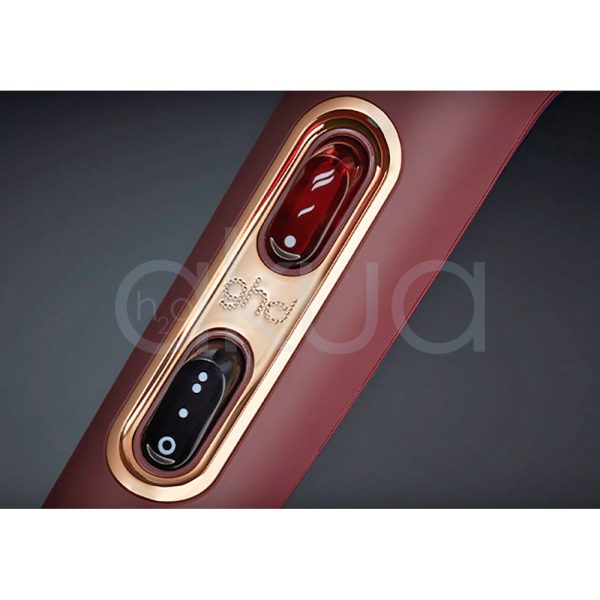 Secador ghd Helios Burdeos cuerpo de color principal burdeos con detalles en dorado H2o Akua