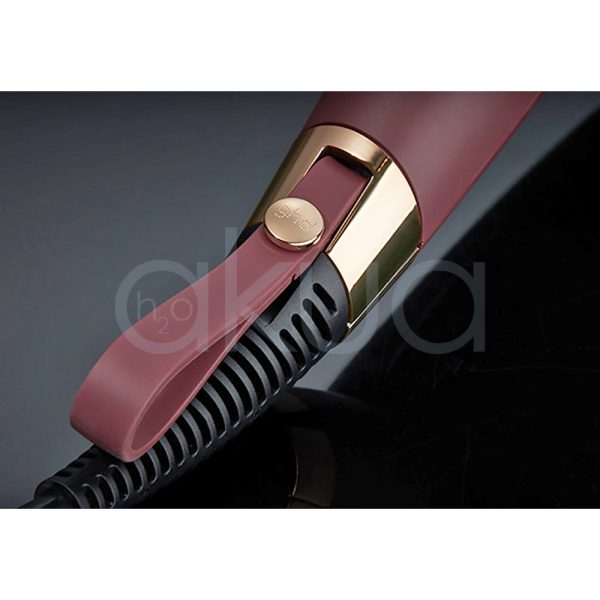 Secador ghd Helios Burdeos cuerpo de color principal burdeos con detalles en dorado H2o Akua