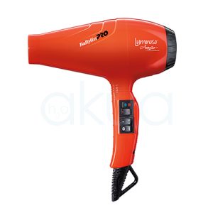 Secador Babyliss pro Luminoso Arancio BAB6350IBLE El color naranja predomina en el cuerpo del secador, negro (en la boquilla, el cable.) naranja (en la parte trasera del secador). También se observan detalles en blanco y rojo en los logotipo H2o Akua