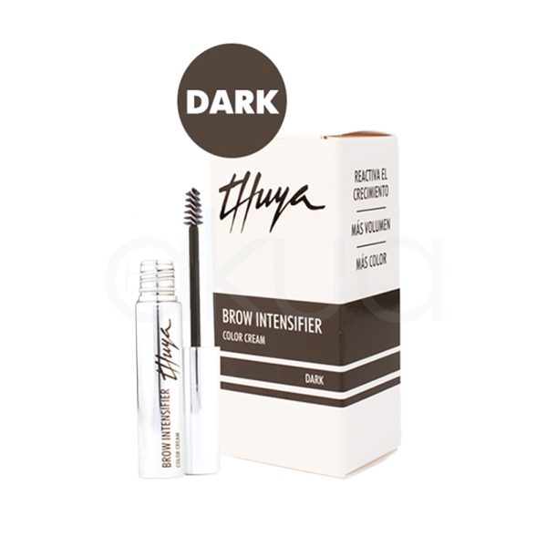 Brow intensifier DARK thuyaEl fondo de la caja y el envase son de color blanco. Hay una franja horizontal marrón oscuro en la parte inferior de la caja y en la etiqueta del envase, indicando el tono "Soft". El texto del logotipo "Thuya" y las indicaciones del producto están impresos en negro, proporcionando contraste y legibilidad. El tapón del envase es de color plateado brillante. H2o Akua