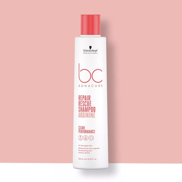 Lote Bonacure Repair Rescue Schwarzkopf los colores Blanco y rojo predominan en los envases, con detalles en negro en los logotipos y textos. Presentación: Incluye un neceser blanco acolchado, ideal para viajes o como set de regalo H2o Akua