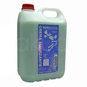 Garrrafa crema suavizante 5l H2oAkua Envase grande tipo garrafa con tapón rojo y etiqueta azul, que contiene una “CREMA SUAVIZANTE Nutritiva Reestructurante” de la marca Akua, en tamaño profesional