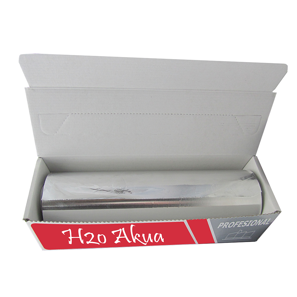 Papel aluminio profesional 300m H2oAkua.El color predominante es plata (del papel aluminio), combinado con una caja de color blanco y detalles rojos en la parte frontal.