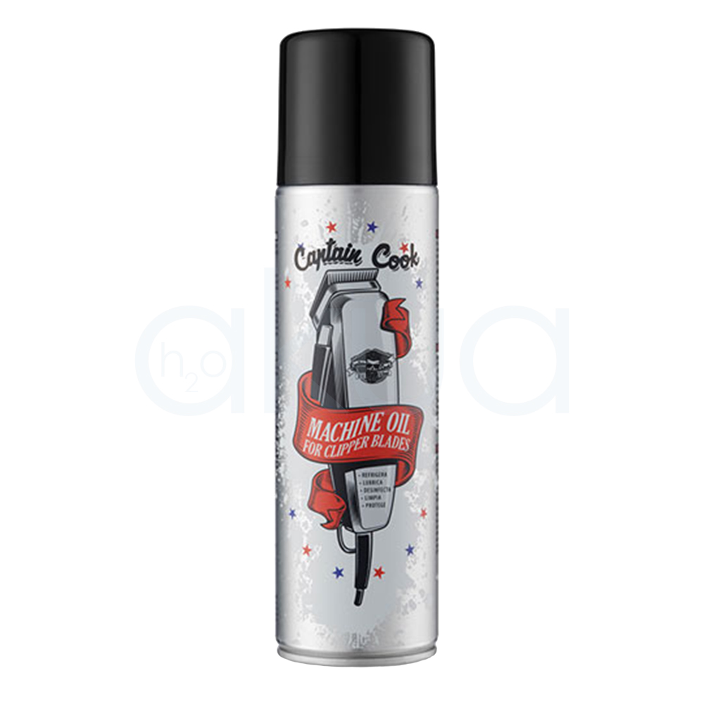 Aceite desinfectante para maquinas captain cook 500ml. Envase cilíndrico de spray con tapón de color negro. El cuerpo principal del envase es de color plateado con ilustraciones de una máquina de cortar cabello en tonos grises, y detalles gráficos en rojo, azul y blanco, así como texto en negro y rojo. H2o akua