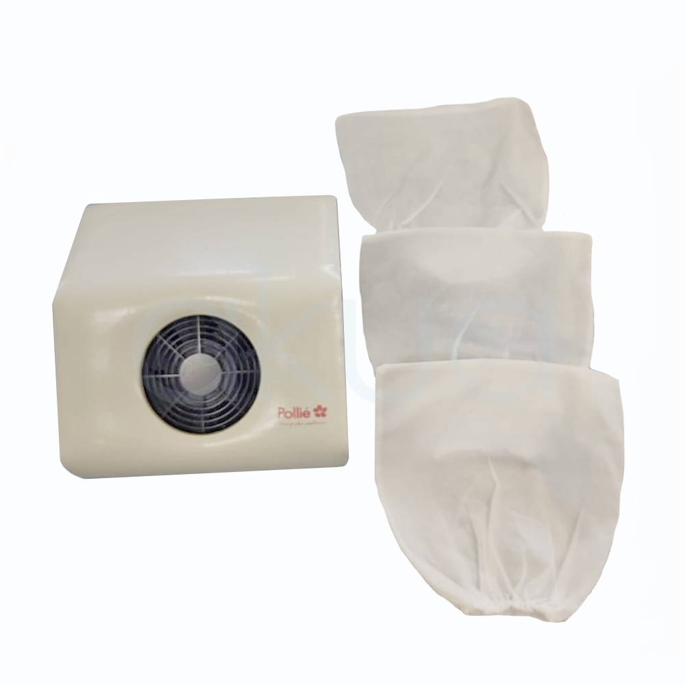 Aspirador Pollie Manos + 3 Bolsas Recambio.De color blanco o marfil, con un diseño rectangular compacto y bordes suavemente redondeados. Presenta un ventilador circular negro en la parte superior y la marca "Pollié" en rosa. Incluye tres bolsas blancas de tela que se colocan para recoger el polvo. H2o Akua