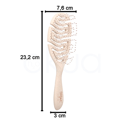 Cepillo cabello nature oval eco. De color beige claro, acabado mate natural. Su forma es alargada y ergonómica, con mango recto y cabezal curvo, ventilado y flexible tipo zig-zag, y puntas con bolita en las púas. H2o Akua