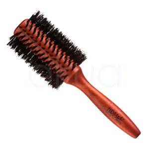 Cepillo redondo madera 30mm mezcla jabalí 00756. Hecho de madera con cerdas en mezcla de jabalí. Este cepillo tiene un diseño clásico de mango ergonómico y cerdas densamente distribuidas, para dar forma, volumen y pulido a cabellos medios o largos. H2o Akua