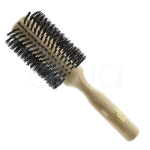 Cepillo 38mm Redondo Madera Jabali Outlet. Cepillo con de cuerpo de madera clara y cerdas mezcla de jabalí. Es un accesorio profesional para brushing y moldeado, indicado especialmente para cabellos medios y largos. H2o Akua