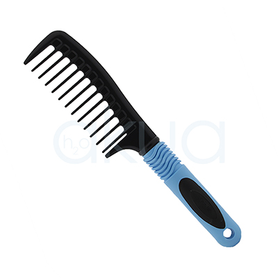 Peine gel pequeño kapricho 02284. En la imagen aparece un peine de púas anchas de color negro con forma ligeramente curvada. Tiene un mango ergonómico azul con estrías de agarre y una inserción central negra antideslizante, además de un orificio en el extremo para colgarlo. H2o Akua