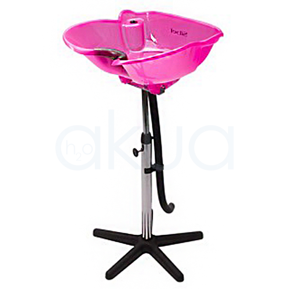 Lavacabezas portatil basculante Outlet. La imagen muestra tres lavacabezas portátiles de peluquería, cada uno en un color diferente: negro, lila y gris. El modelo negro está completamente montado sobre una base de cinco patas tipo estrella, con tubo de desagüe y soporte regulable en altura. H2o Akua