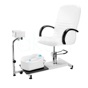 Sillon pedicura con hidromasaje 02741. Sillón profesional para pedicura con hidromasaje integrado, tapizado en blanco con bañera blanca y detalles negros. H2o Akua