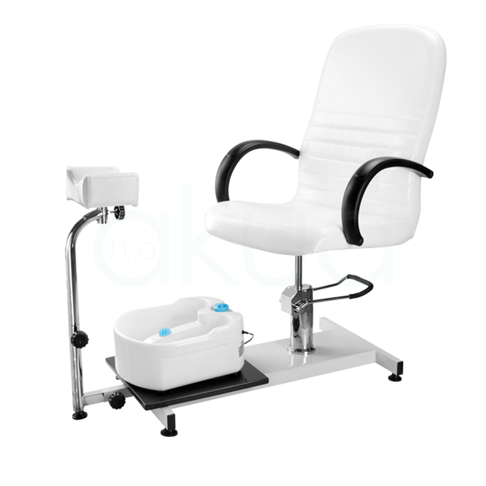 Sillon pedicura con hidromasaje 02741. Sillón profesional para pedicura con hidromasaje integrado, tapizado en blanco con bañera blanca y detalles negros. H2o Akua
