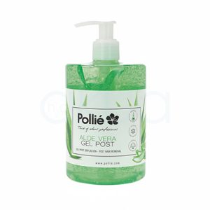 Gel post depilacion Aloe vera pollie 500ml. Tiene envase cilíndrico alto y estrecho, dispensador bomba blanco en tapa superior. ​Forma redondeada con fondo blanco puro, etiquetas curvas blancas con flor negra "Pollie®", hojas aloe verde y texto negro "ALOE VERA Gel post-depilatorio post-depil gel". Líquido interior verde menta translúcido. H2o Akua ​