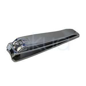 Cortauñas grande H2oAkua. Cortauñas profesional en material niquelándooslas con un diseño recto y delgado en color plateado brillante. Destaca su mango ergonómico largo y la palanca de apertura en la parte superior.