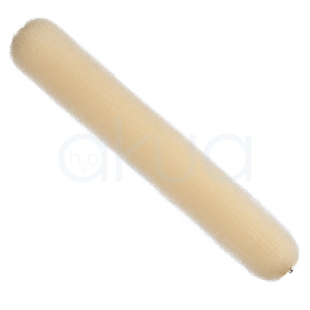 Relleno moño con corchetes H2oAkua. Relleno para moño alargado en color marrón oscuro, fabricado en material de espuma suave y ligera. Su diseño cilíndrico flexible ayuda a crear recogidos y moños con mayor volumen y fijación. Ideal para peinados elegantes y profesionales, está pensado para sujetar el cabello de forma cómoda y discreta.