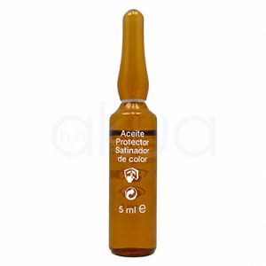 Ampolla aceite irritacion y manchas 5ml H2oAkua. Ampolla monodosis de vidrio ámbar presentada en posición vertical sobre fondo blanco. La ampolla tiene un diseño alargado con cuello estrecho y contiene un líquido protector para el cabello. En la parte frontal aparece el texto en color blanco «Aceite Protector Satinador de color», acompañado de iconos de protección y reciclaje, así como la indicación de contenido de 5 ml.