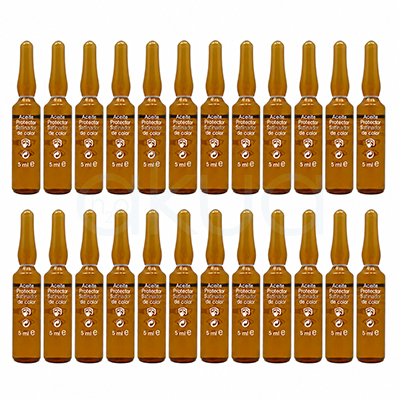 Caja 24 Ampollas aceite irritacion y manchas 5ml H2oAkua. Imagen de catálogo con un conjunto de 24 ampollas monodosis de aceite protector para el cabello, dispuestas en dos filas de doce unidades sobre fondo blanco. Cada ampolla está fabricada en vidrio ámbar y presenta un diseño alargado con cuello estrecho. En la etiqueta frontal, en color blanco, se lee «Aceite Protector Satinador de color», junto a iconos de protección y reciclaje, y la indicación de contenido de 5 ml. Las ampollas están alineadas de forma uniforme, mostrando un formato profesional pensado para la venta en packs o tratamientos capilares.