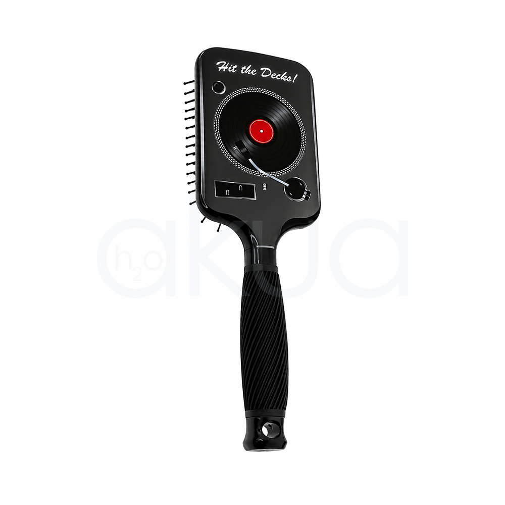 Cepillo desenredante My Mix Giubra. Cepillo paleta profesional de color negro con acabado brillante. La superficie del cepillo está cubierta por numerosas púas flexibles negras con pequeñas puntas redondeadas de color rosa, diseñadas para desenredar el cabello con suavidad. El mango ergonómico negro cuenta con un diseño acanalado para mejorar el agarre y una placa decorativa central con la inscripción “xoxo” en color blanco. El cepillo aparece ligeramente inclinado, mostrando claramente la distribución de las púas y su diseño moderno, pensado para el cuidado diario y el peinado de todo tipo de cabello. H2o Akua