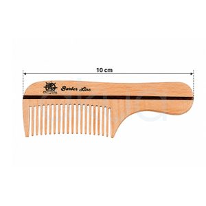 Peine para bigote Barber Line. Peine de barba y cabello fabricado en madera natural clara con acabado liso y diseño ergonómico. Presenta dientes anchos y separados, ideales para desenredar, peinar y dar forma a barbas pobladas o cabellos gruesos sin generar tirones. En la parte superior incorpora una franja decorativa oscura que recorre todo el peine de extremo a extremo y el logotipo "Barber Line" grabado junto a un emblema de estilo barbero. Sobre el peine aparece una línea de medición horizontal con flechas en ambos extremos y la indicación "10 cm", mostrando la longitud total de la pieza. H2o Akua